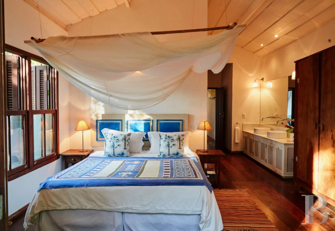 A colonial-inspired house surrounded by nature in Picinguaba, on the Brazilian coast between São Paulo and Rio de Janeiro - photo  n°18